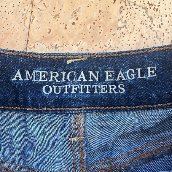 American Eagle Outfitters Blue Jean Super Stretch Shorts - Picture 7 of 8